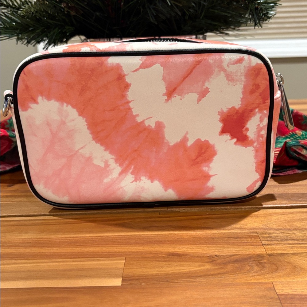 Marc Jacobs The Tie-Dye Canvas Camera Crossbody Bag - Picture 5 of 10